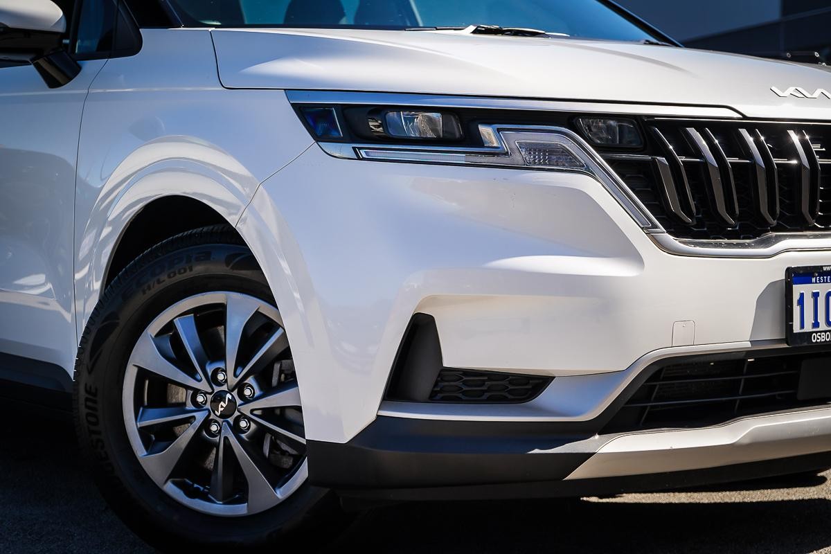 Kia Carnival image 2