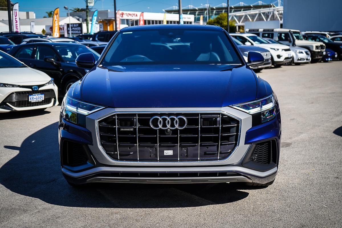 Audi Q8 image 4