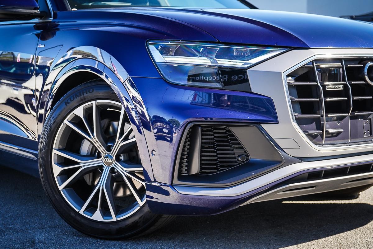 Audi Q8 image 2