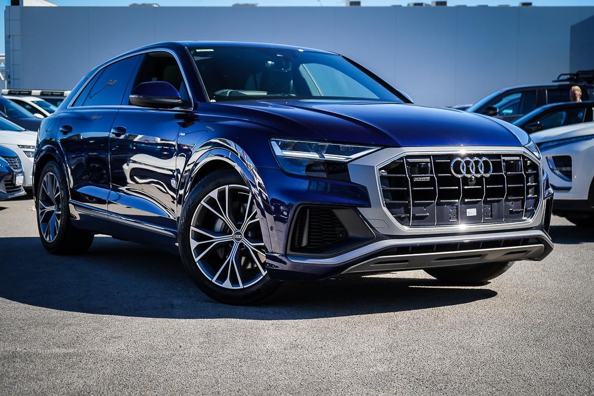 Audi Q8 image 1