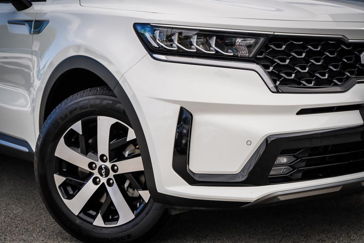 Kia Sorento image 2