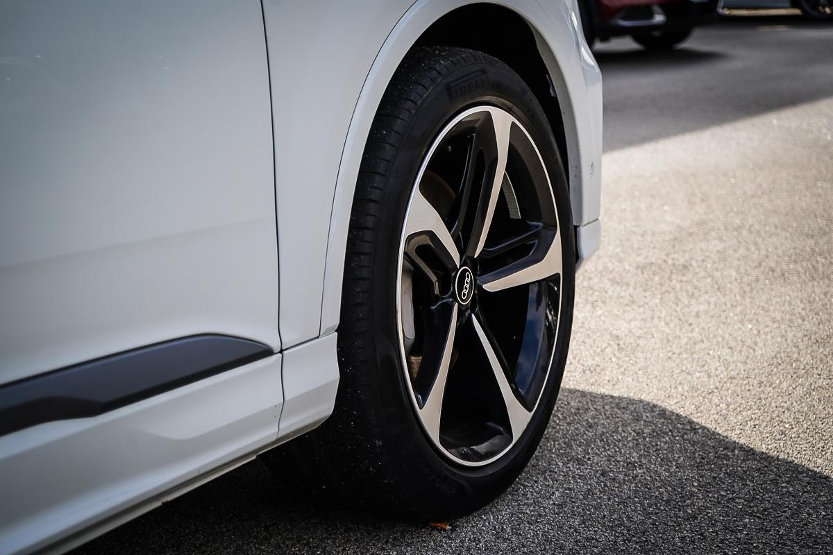 Audi Q7 image 3