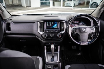 https://dvg-vehicle-assets.s3.amazonaws.com/1200781/5wrauotvotai6qn2j0arz4n3c.jpg