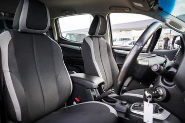 https://dvg-vehicle-assets.s3.amazonaws.com/1200781/9xgvcyi8qdtsh3geq5i3bvkzg.jpg