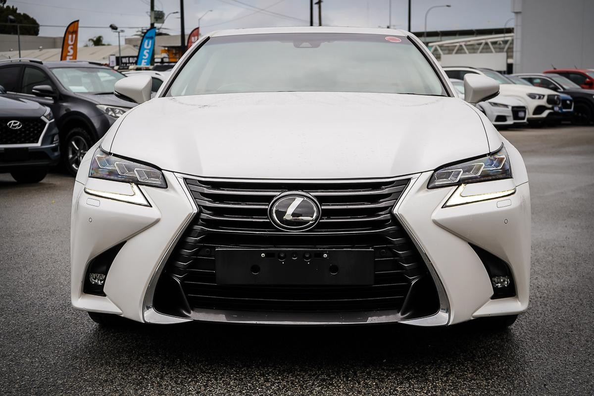 Lexus Gs image 4