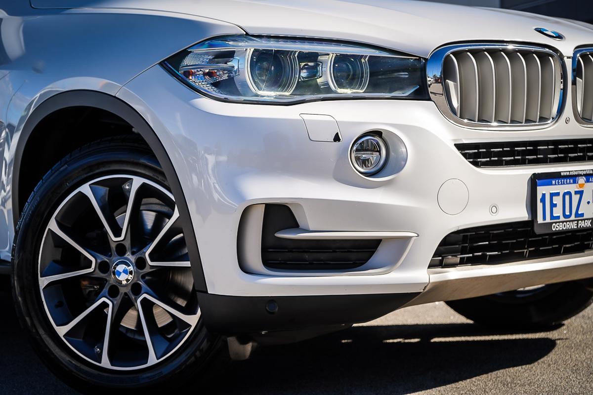 BMW X5 image 2