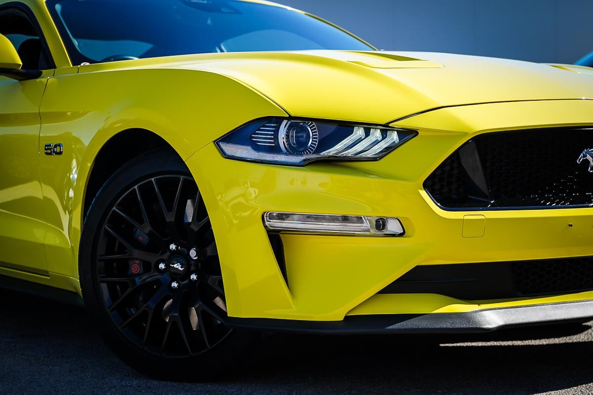 Ford Mustang image 2