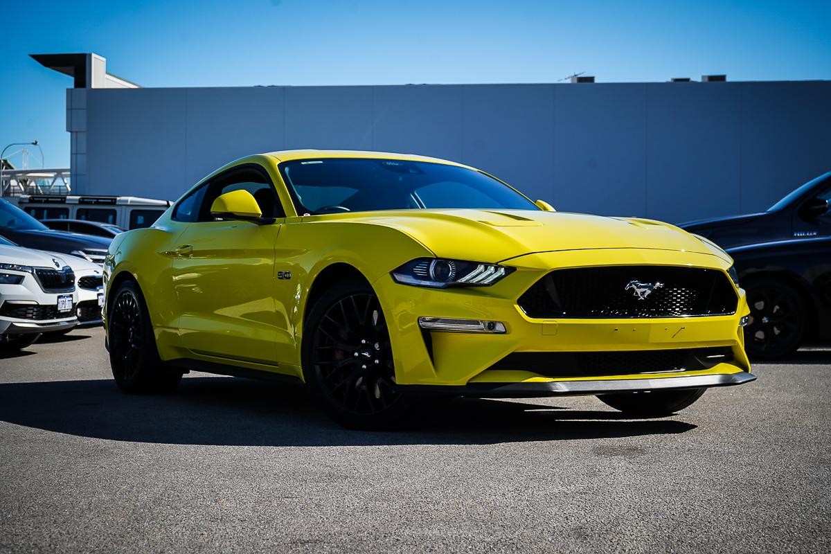 Ford Mustang image 1