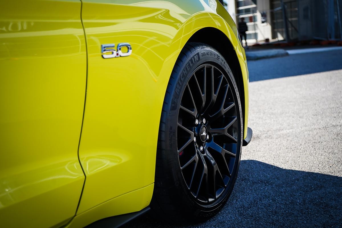 Ford Mustang image 3