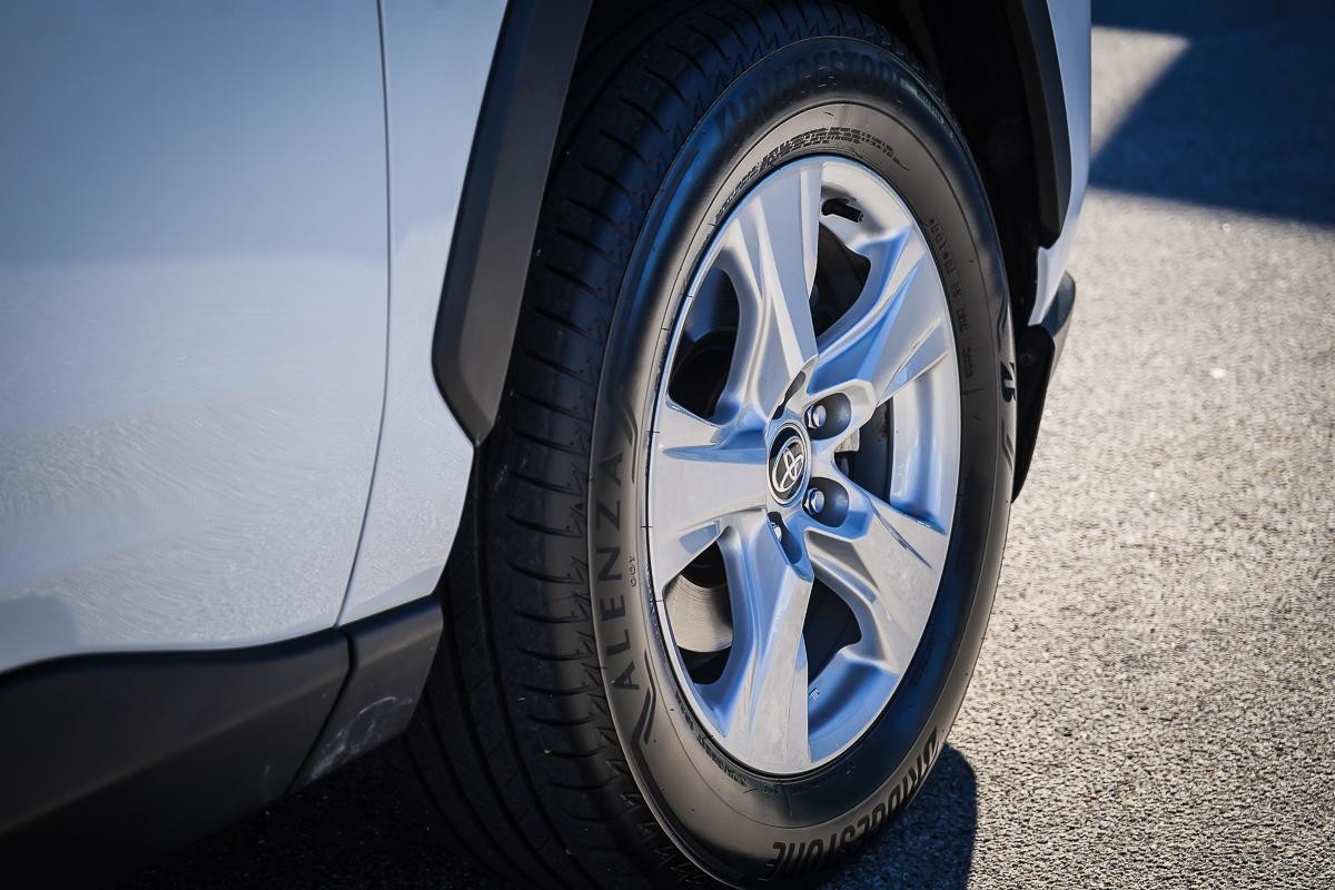 Toyota Rav4 image 3