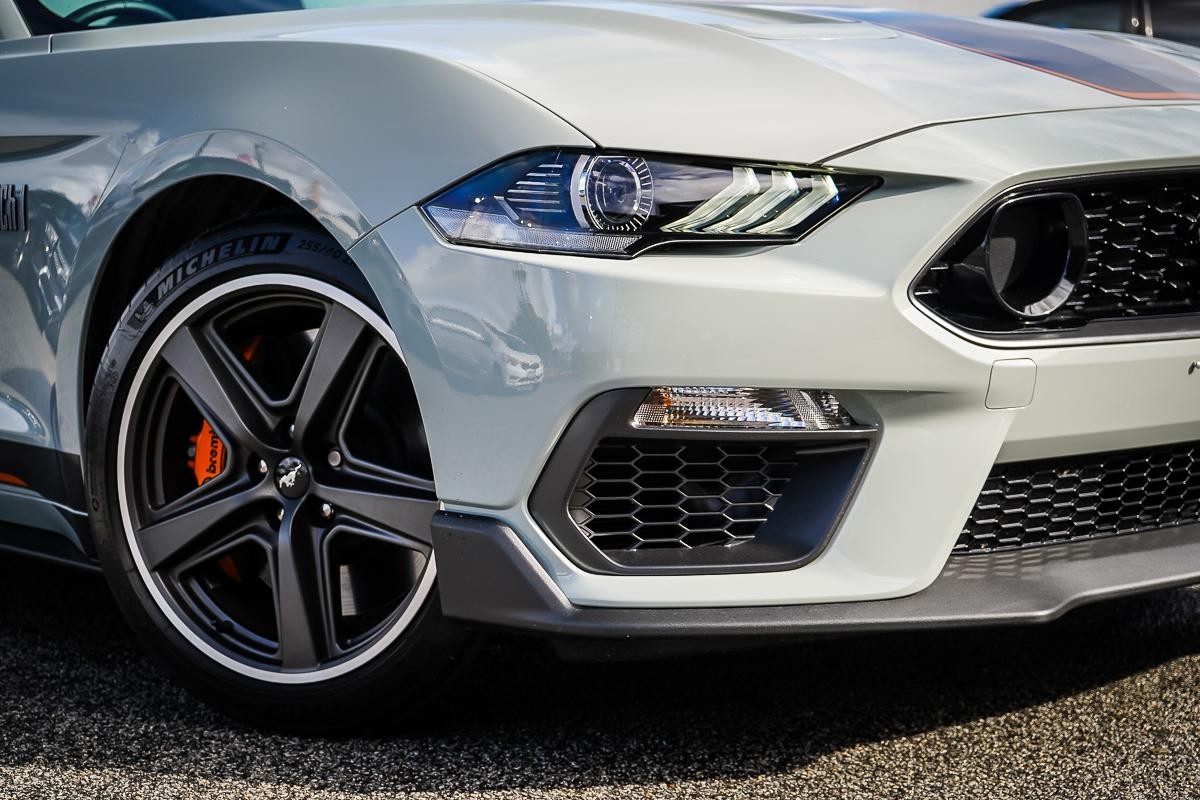 Ford Mustang image 2