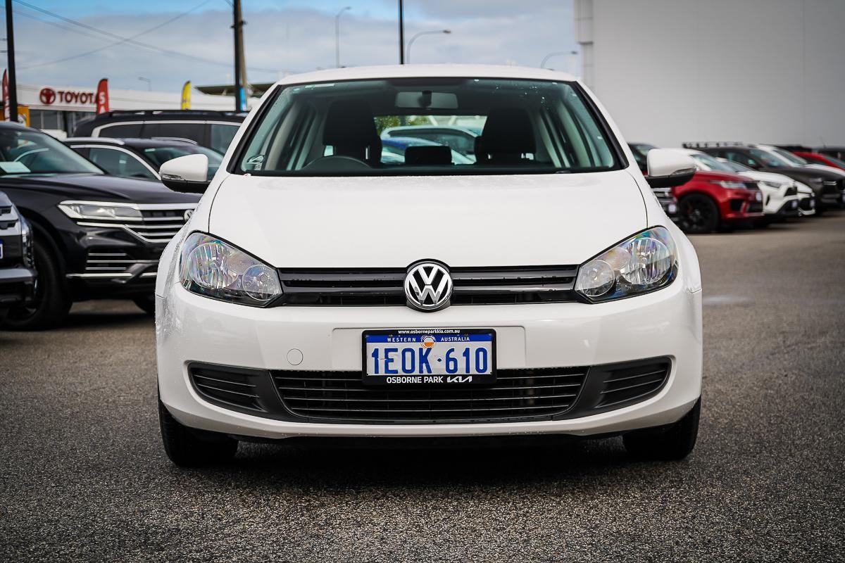 Volkswagen Golf image 4