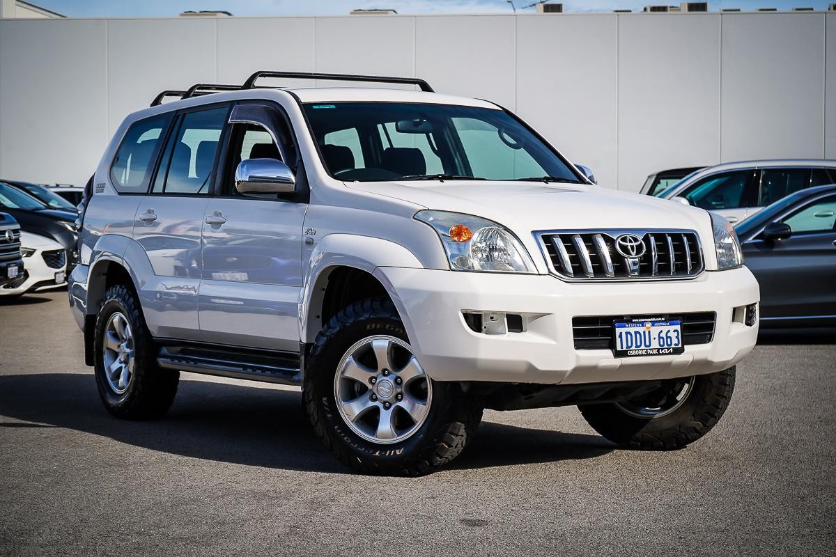 Toyota Landcruiser Prado image 1