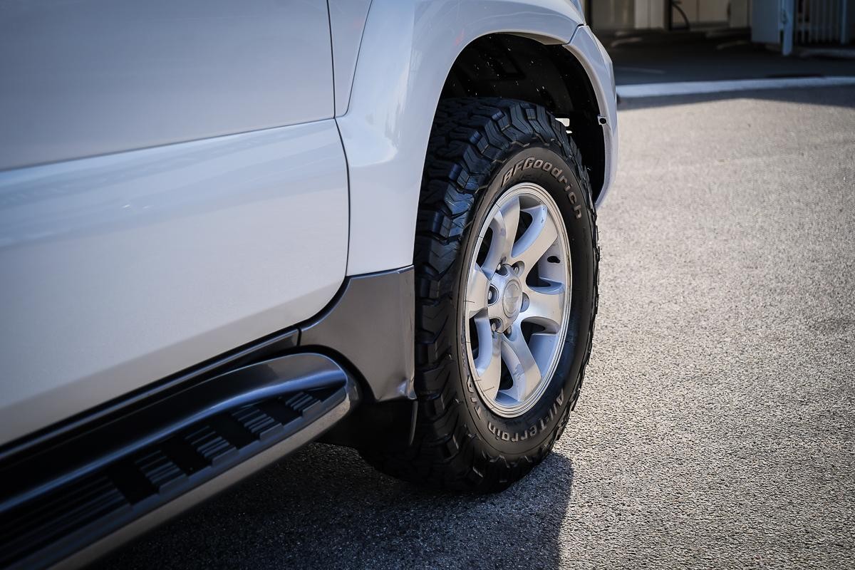 Toyota Landcruiser Prado image 3