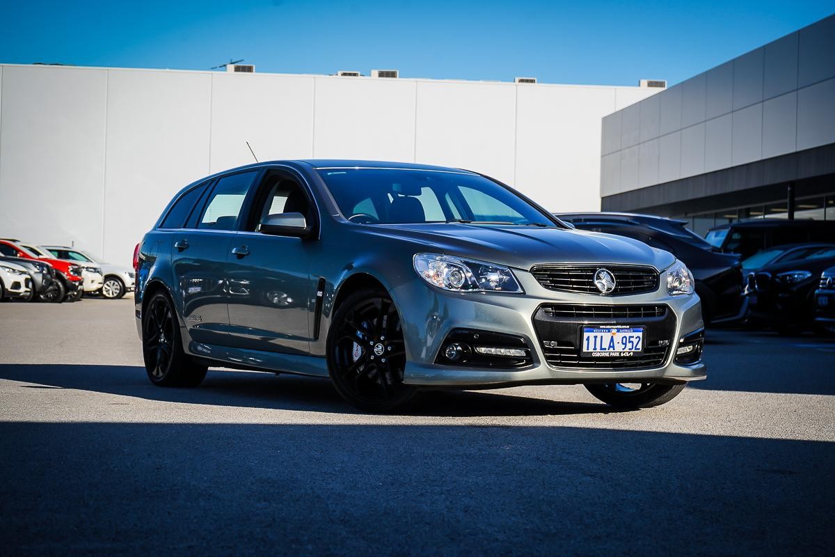 Holden Commodore image 1