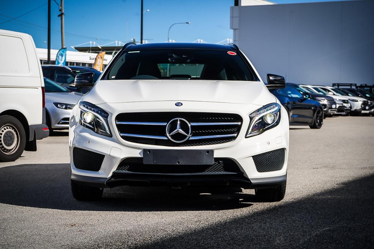 Mercedes Benz Gla-class image 3