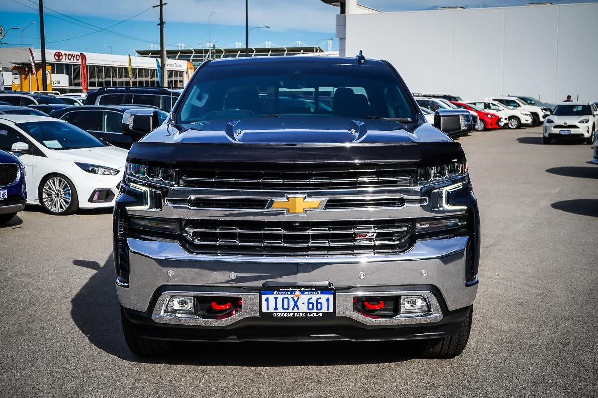 Chevrolet Silverado image 4