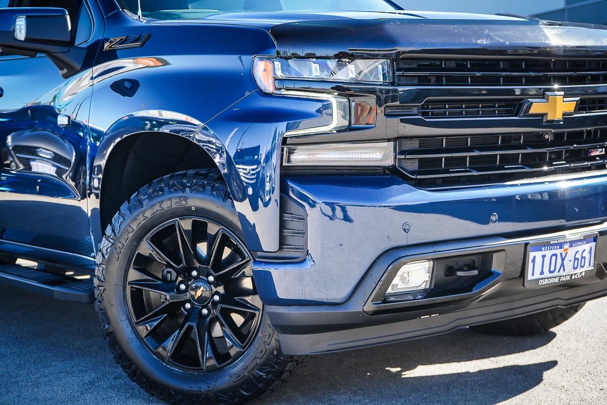 Chevrolet Silverado image 2