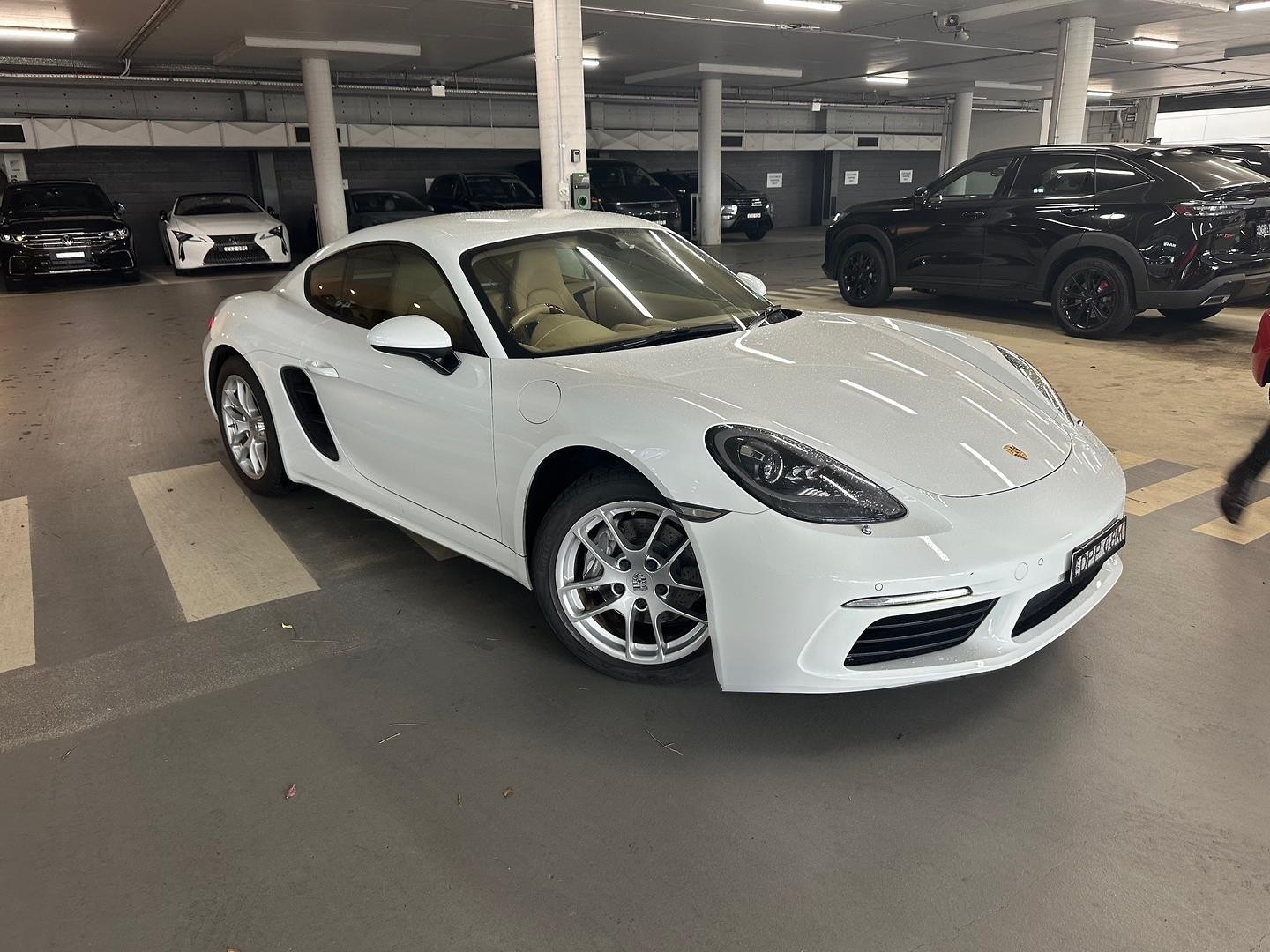 Porsche 718 image 1
