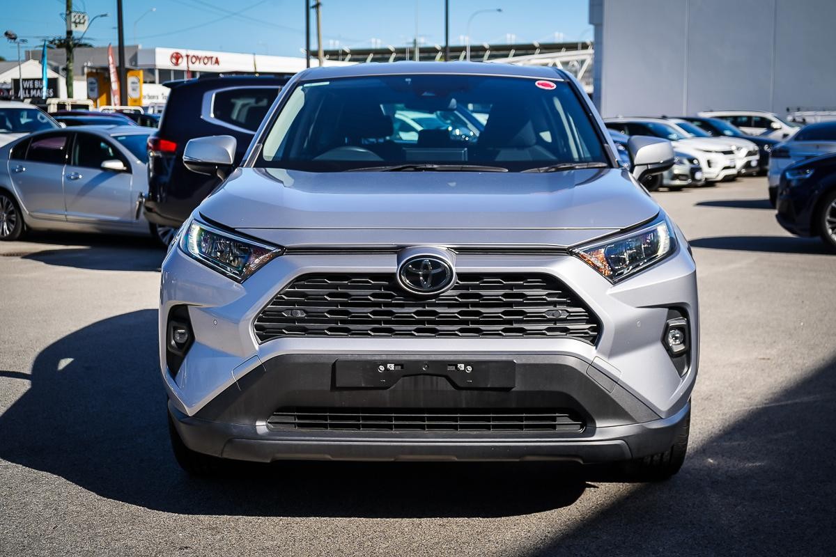 Toyota Rav4 image 4