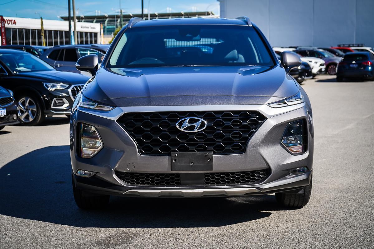 Hyundai Santa Fe image 4