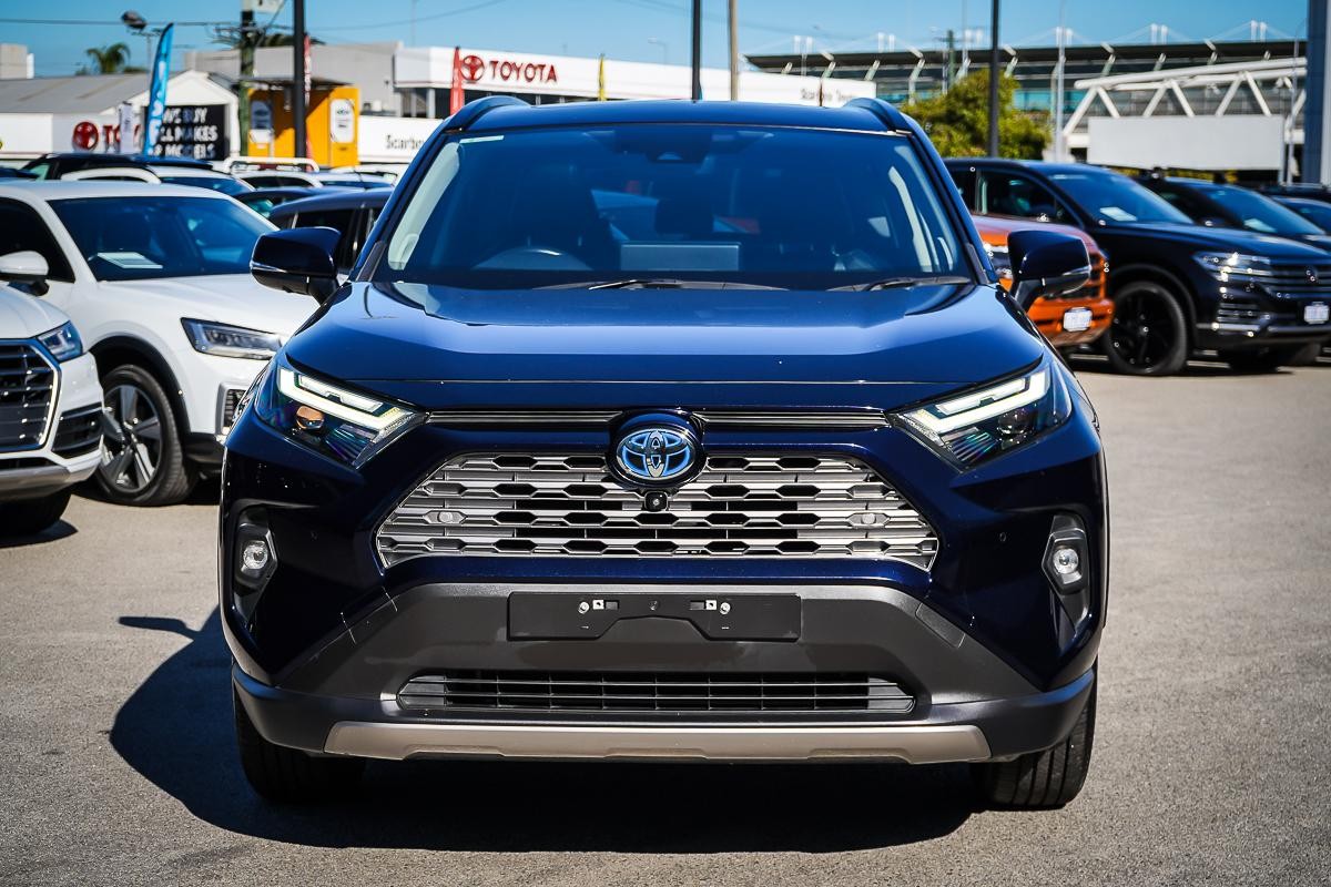 Toyota Rav4 image 4
