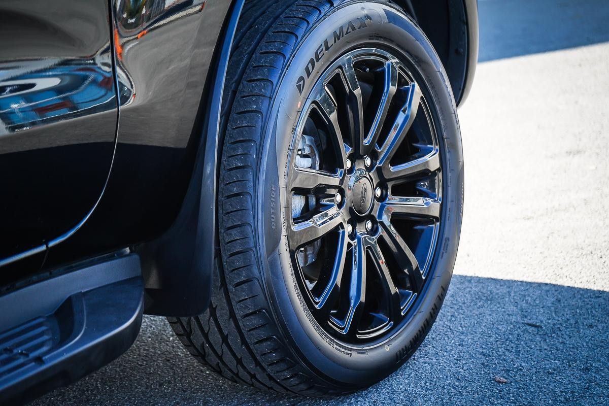 Ford Everest image 3