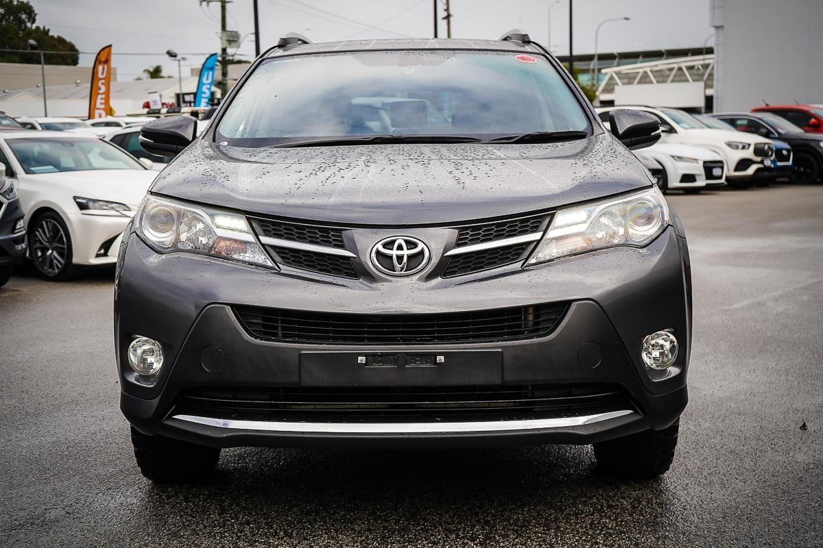 Toyota Rav4 image 4