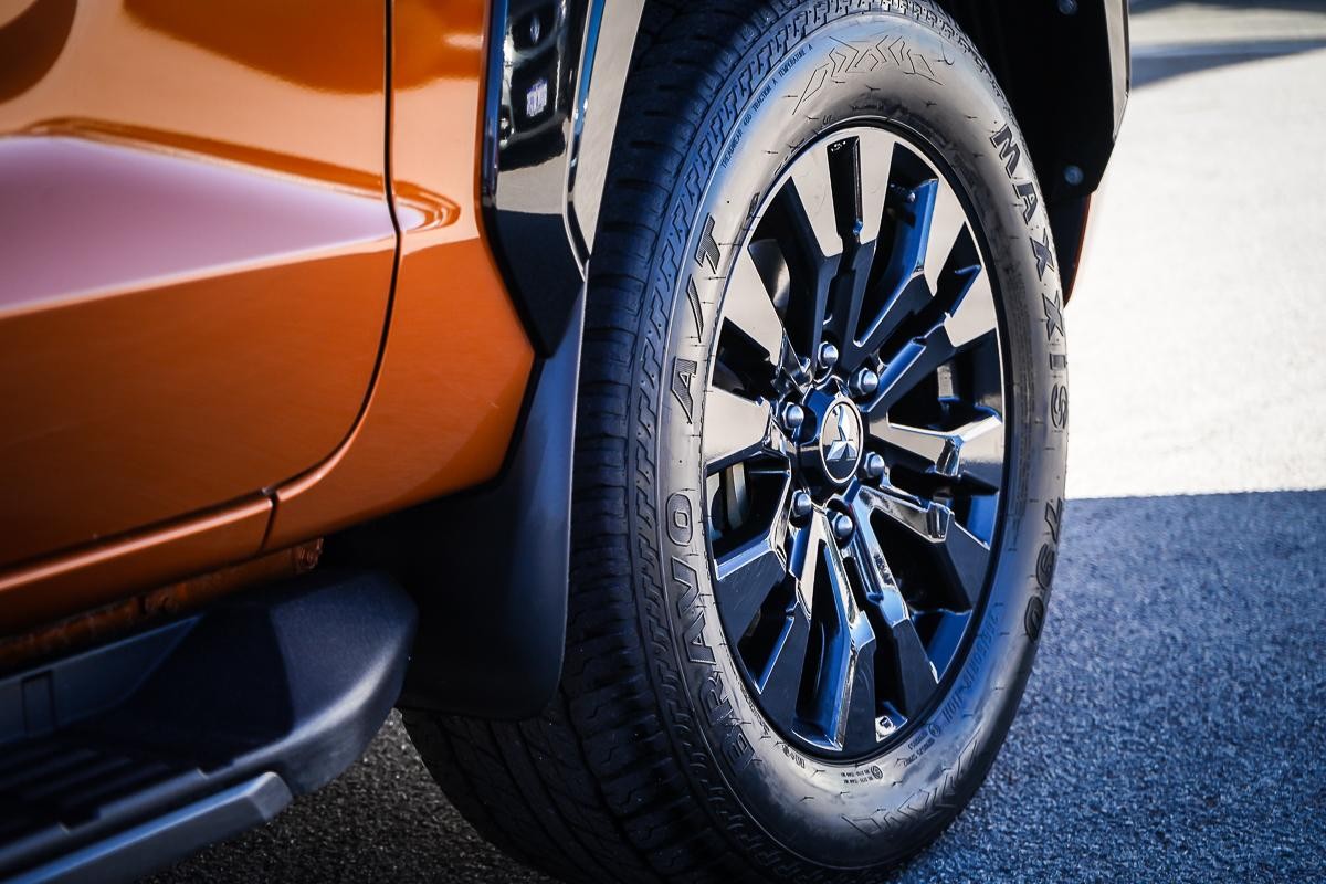 Mitsubishi Triton image 3