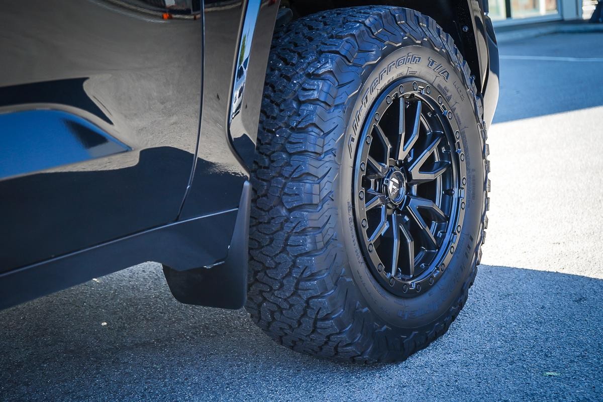 Toyota Tundra image 3