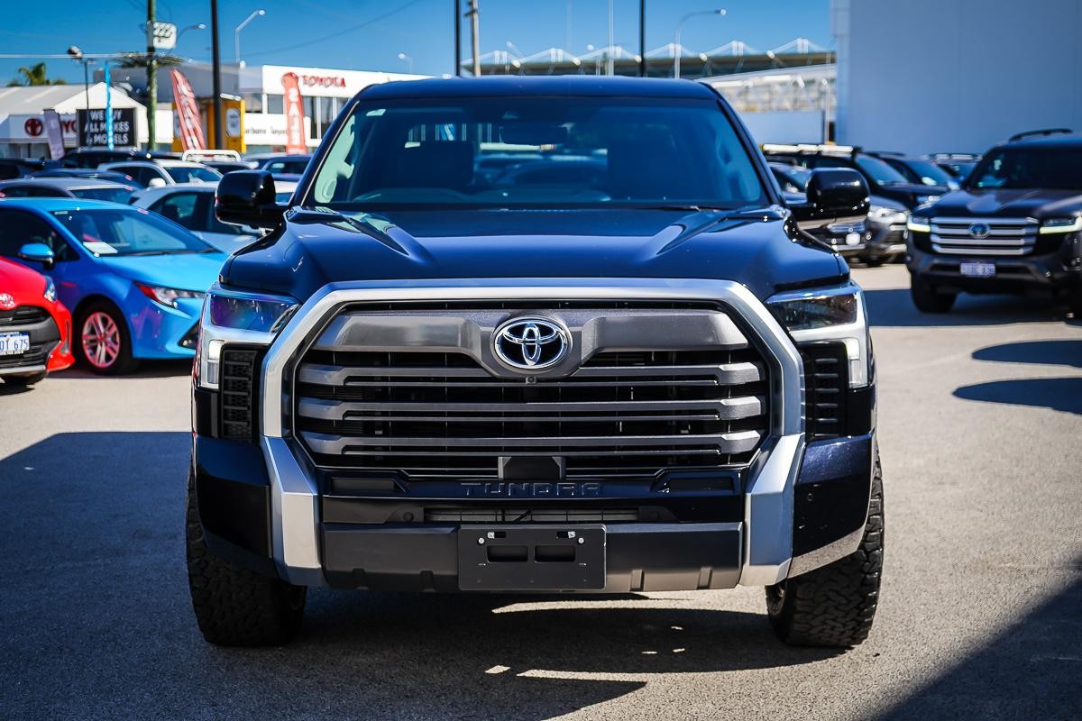 Toyota Tundra image 4