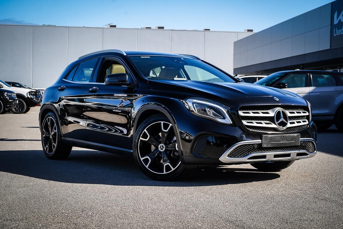 Mercedes Benz Gla-class image 1