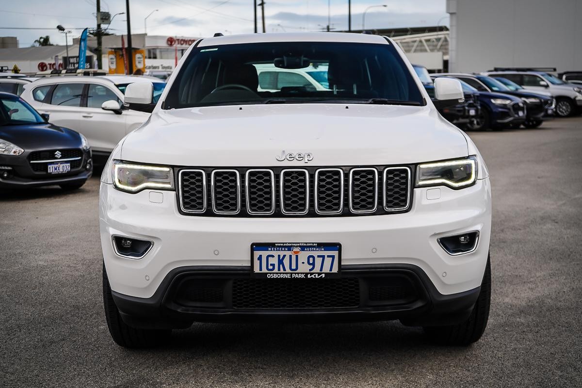 Jeep Grand Cherokee image 4