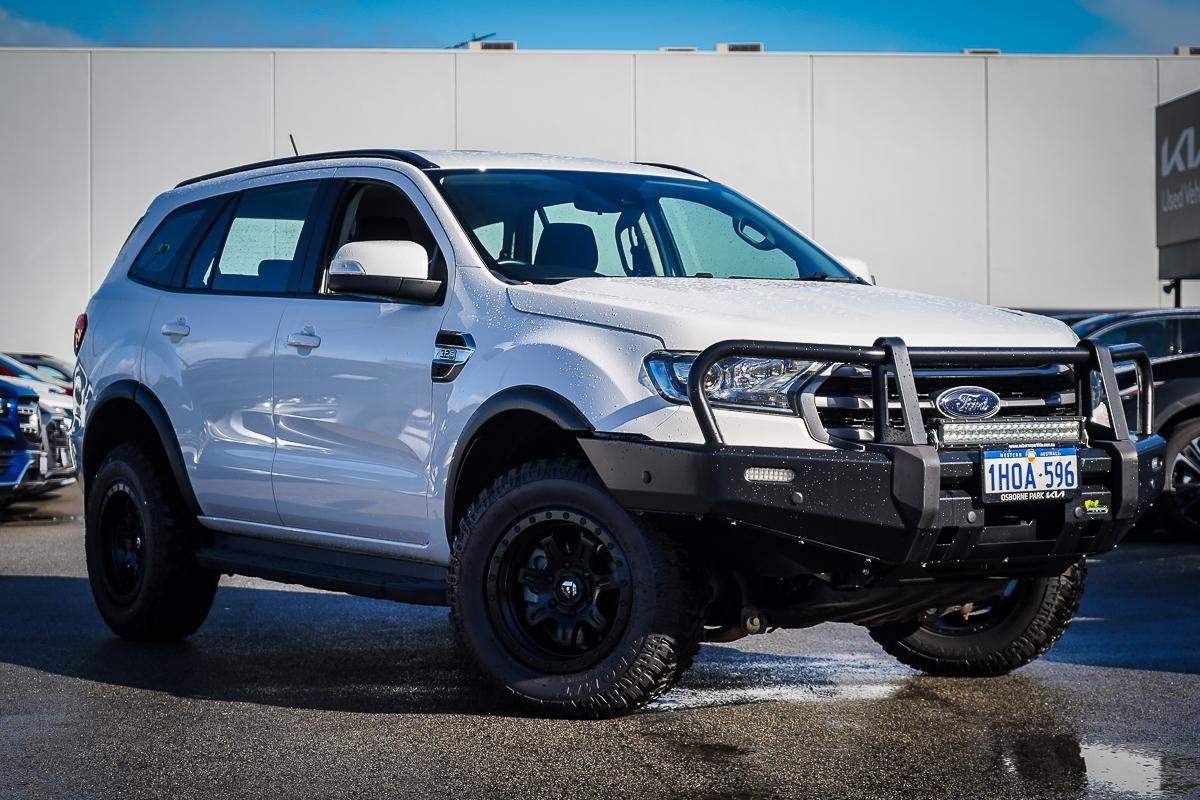 Ford Everest image 1