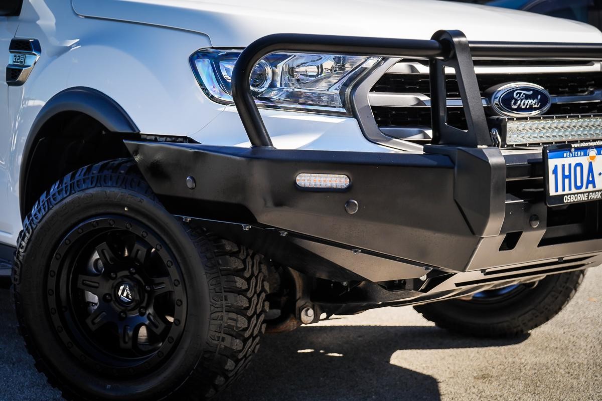 Ford Everest image 2