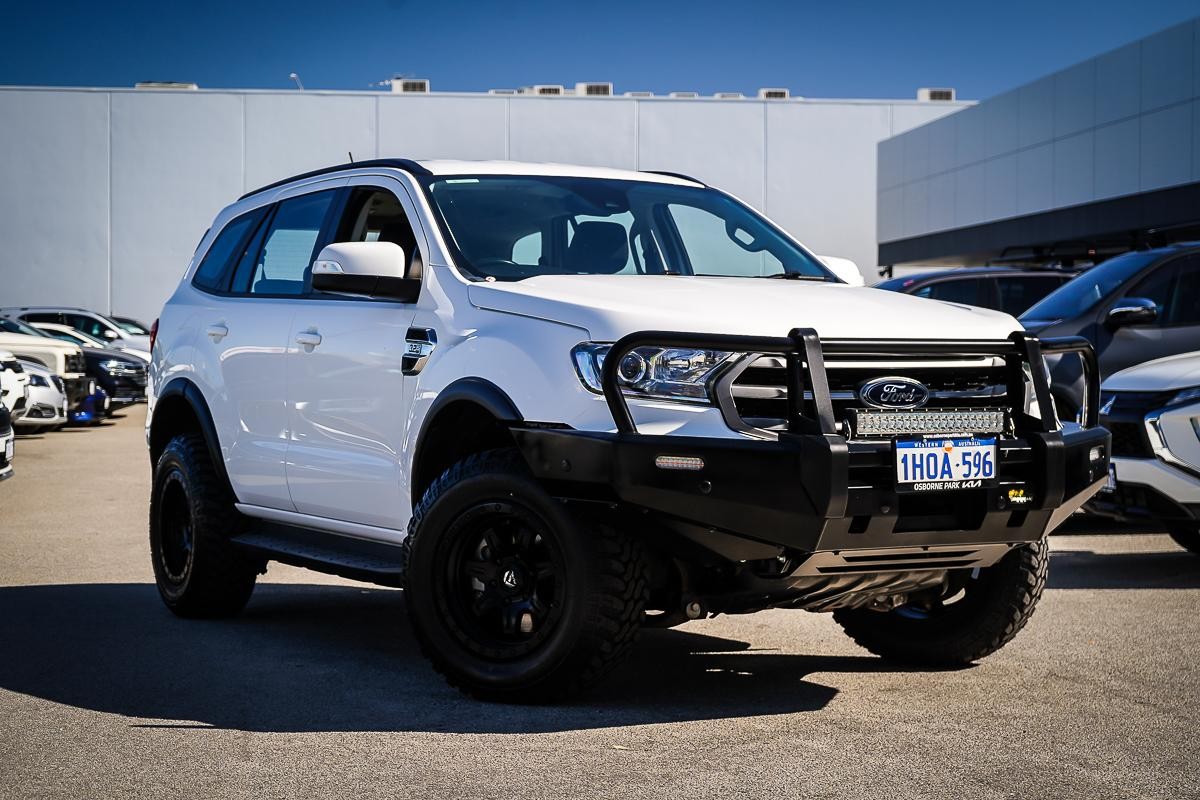 Ford Everest image 1