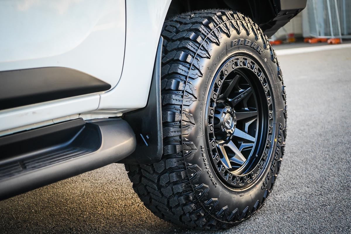 Toyota Hilux image 3