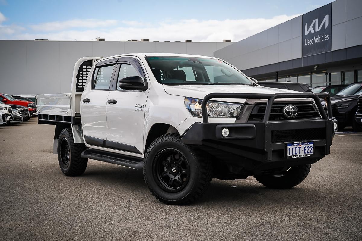 Toyota Hilux image 1
