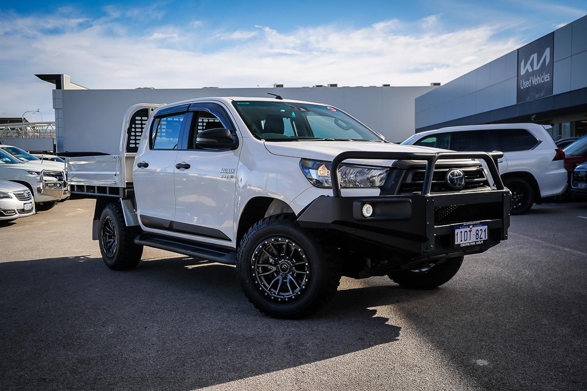 Toyota Hilux image 1