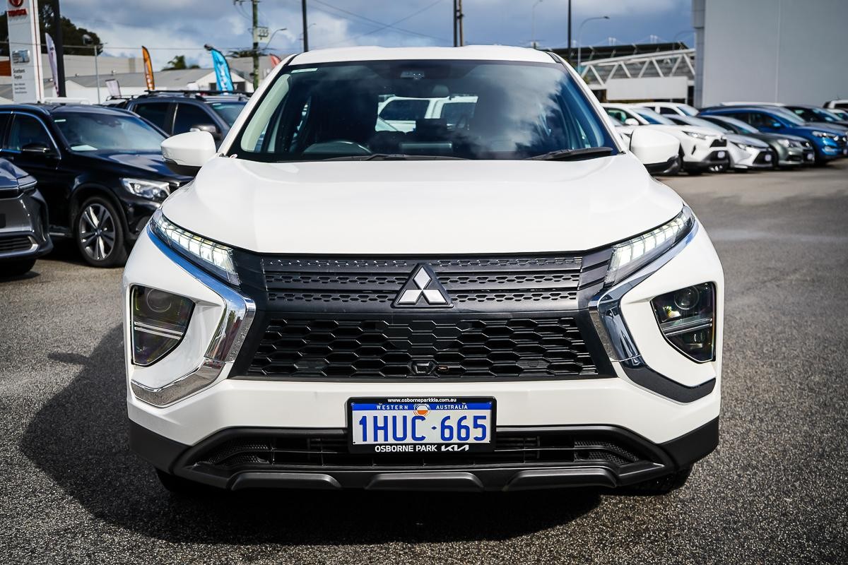 Mitsubishi Eclipse Cross image 4