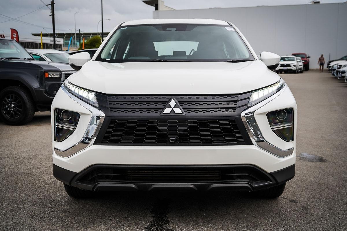 Mitsubishi Eclipse Cross image 4