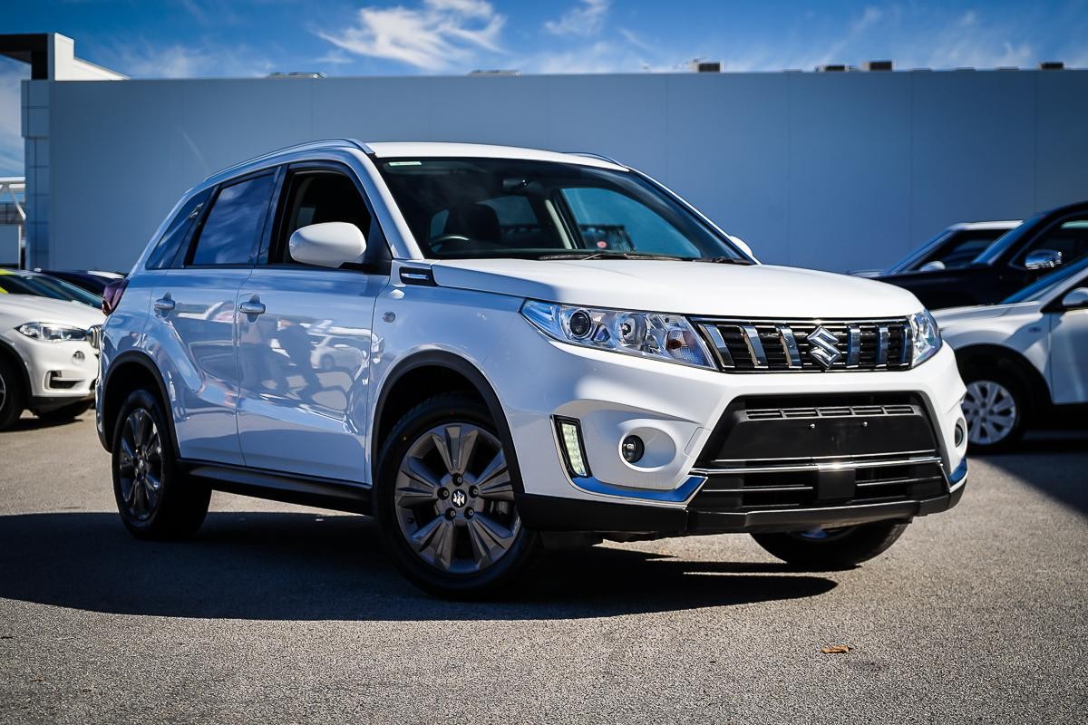 Suzuki Vitara image 1