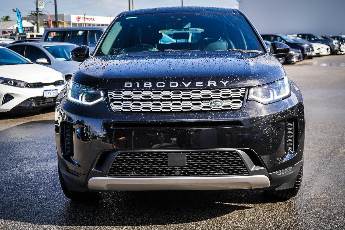 Land Rover Discovery Sport image 4