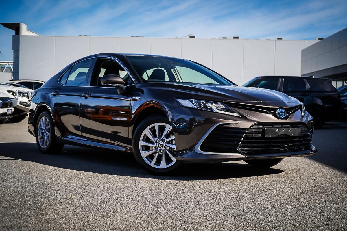 Toyota Camry image 1