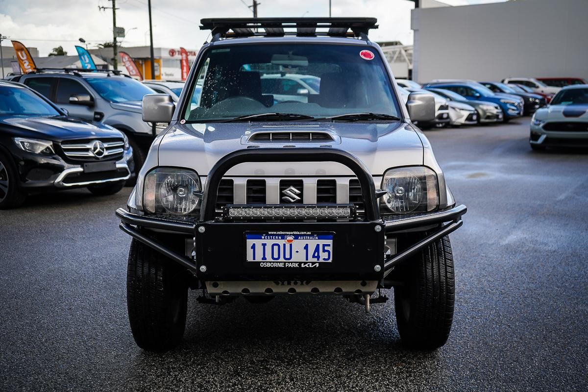 Suzuki Jimny image 4