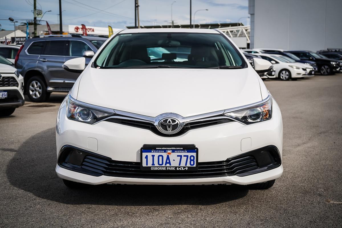 Toyota Corolla image 4