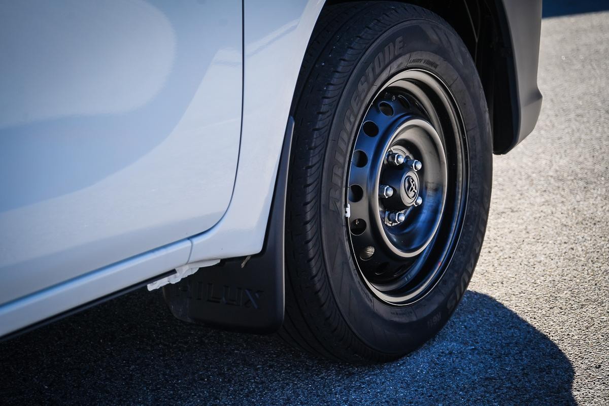 Toyota Hilux image 3