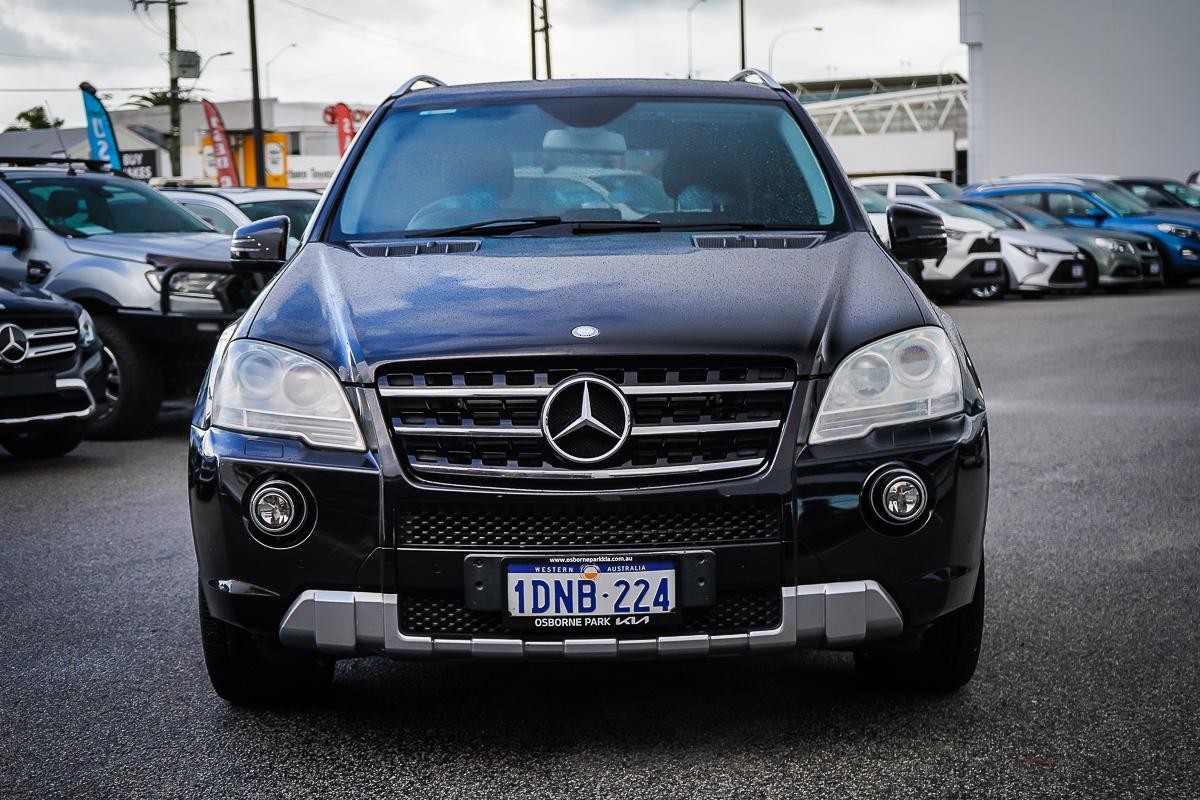 Mercedes Benz M-class image 4
