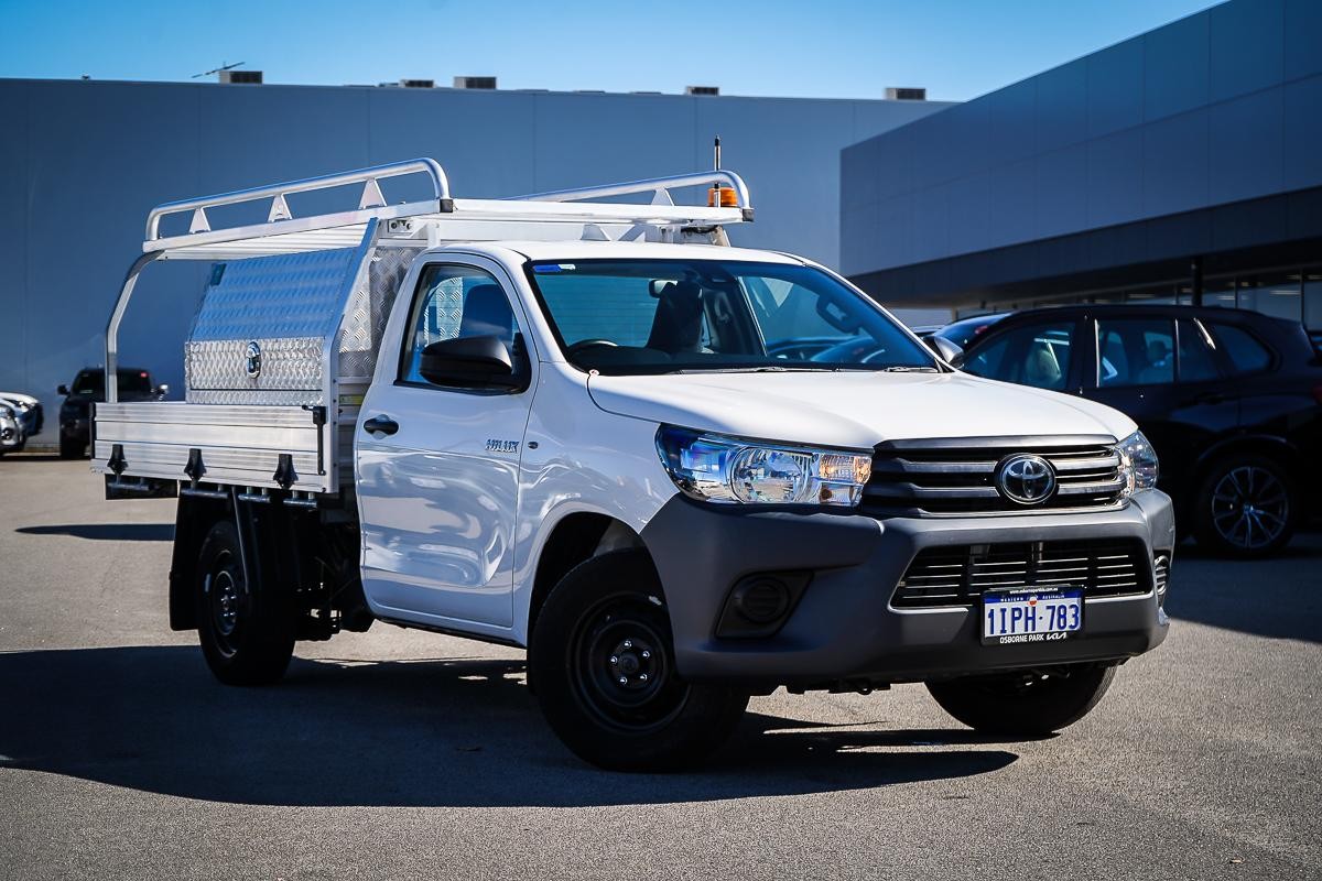 Toyota Hilux image 1