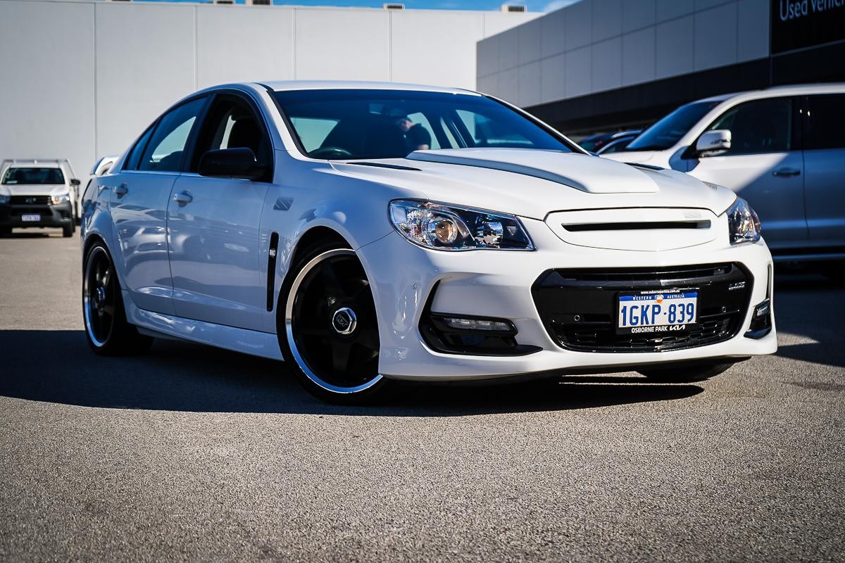 Holden Commodore image 1